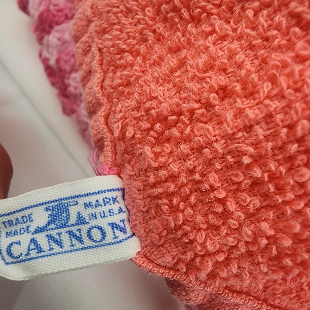 Vtg. Cannon Pink/ Coral Yellow‎ Towels Washcloths Crochet Edge Made USA 3 Extra - Picture 2 of 16